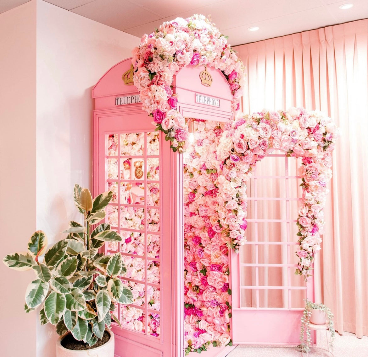 Props and Large Decorations