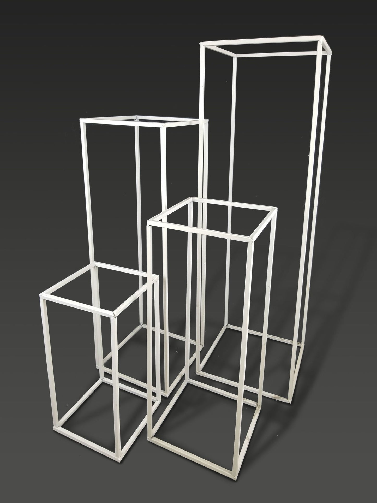 BJ1569 WT - Set of 4 White Wedding Wire Metal Column Pillar - Geometric Centerpiece