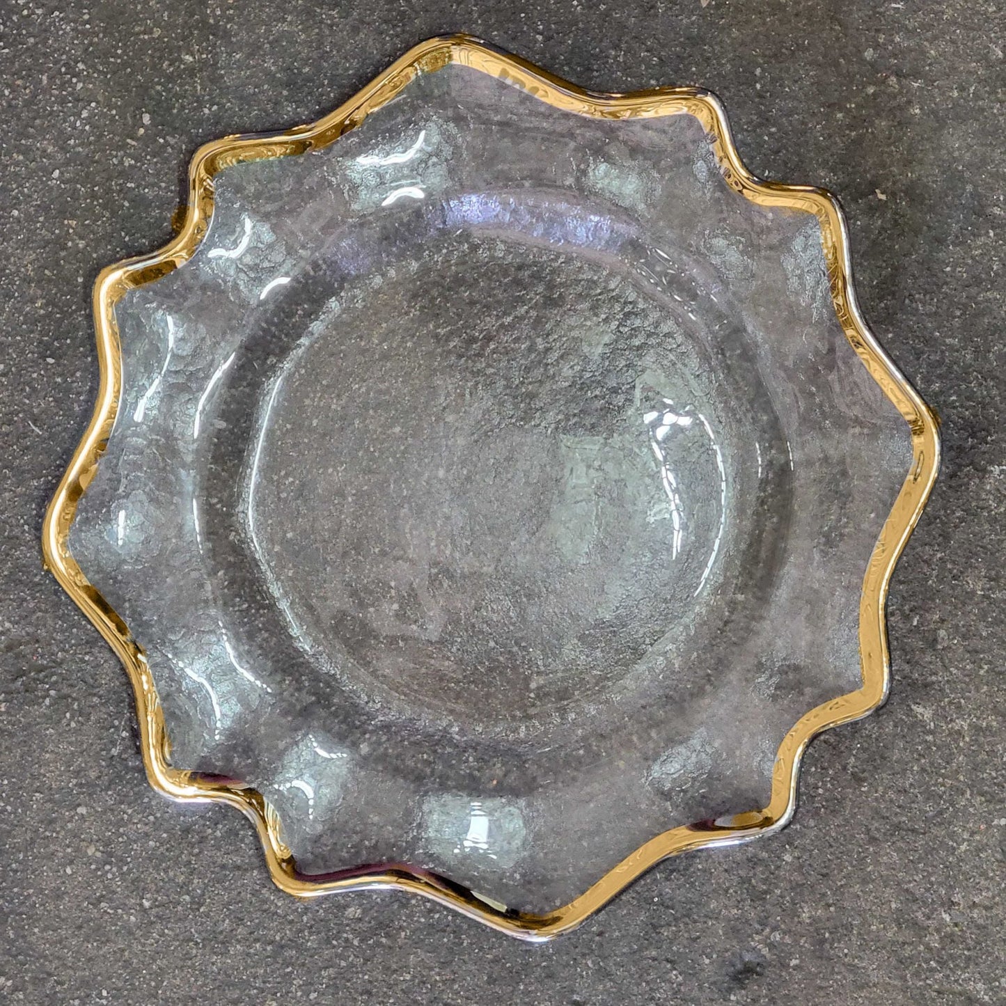 Wavy Edge Glass Charger Plate