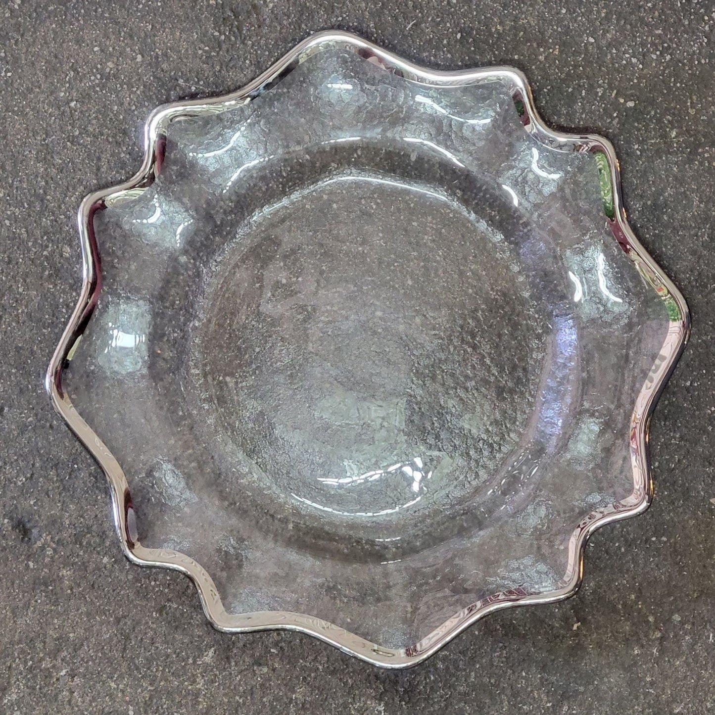 Wavy Edge Glass Charger Plate