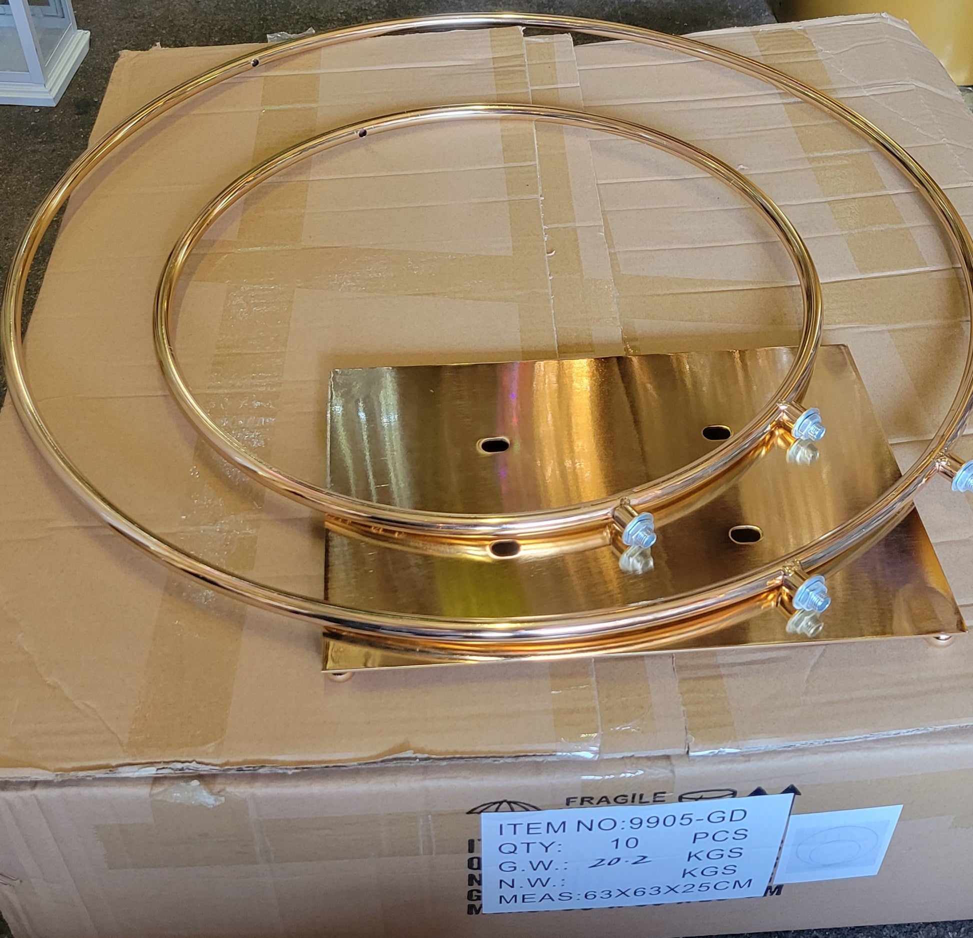 9905-GD  Gold Double Hoop Centerpiece  24"