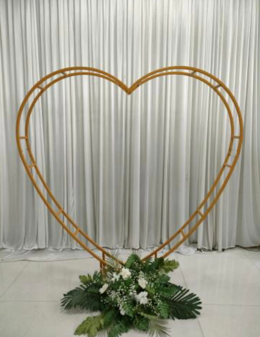 Gold Heart Arch 7 feet