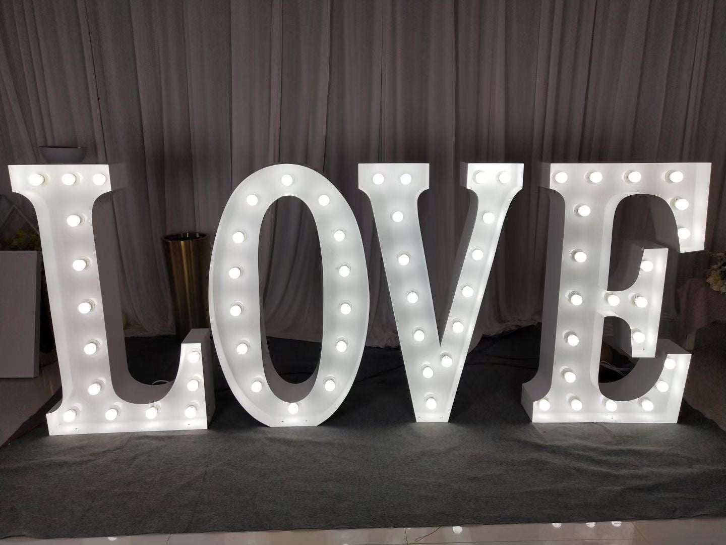LED Lightbulb Marquee 4 Feet Tall