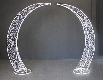 Picture of Half Moon Wedding Arch