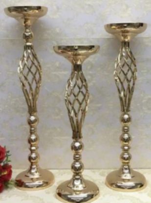 Picture of Metal Flower Stand with Twisted Effect